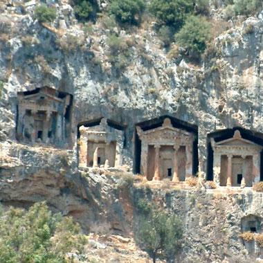 Kaya Mezarları